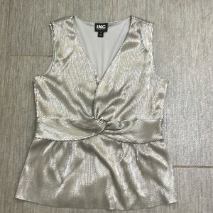 I.N.C petite PP never worn beautiful top with front eyelet